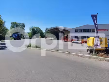 local commercial à louer