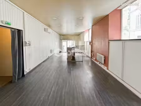 local commercial 61 m²