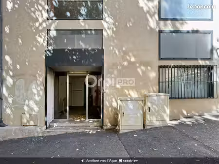 local commercial 70 m²