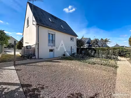 chateau 5 pièces 95 m²