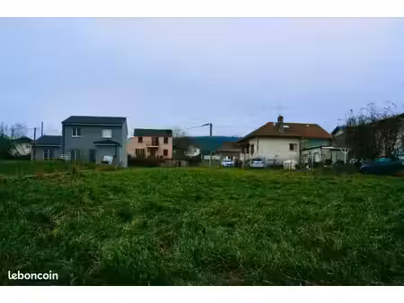 ? terrain de 915 m² – beau potentiel pour projet immobilier ou investissement