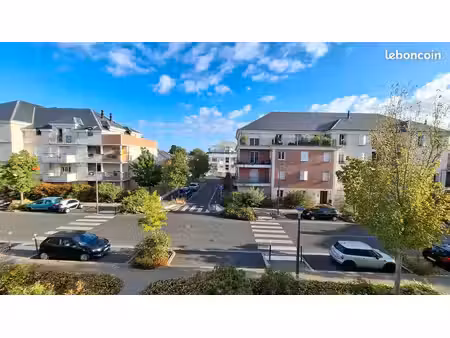 appartement 3 pièces 63 m²  lumineux  dans résidence récente sécurisée  avec balcon et 2 p
