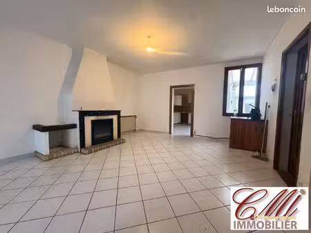 maison 10 pièces 149 m²