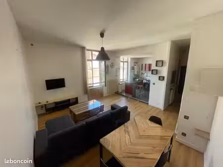 appartement t3 place de la cathédrale