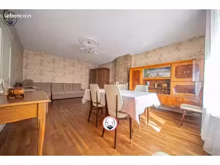 maison de village 2 pièces 81 m²
