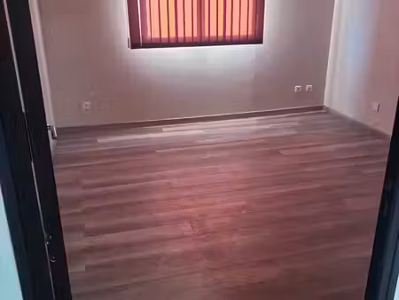 bureau 20m2 avec salle de réunion ingre proche orléans