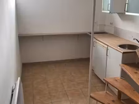 studio duplex 22 m² proche centre - libre de suite