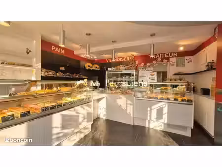 boulangerie/pâtisserie 160 m²