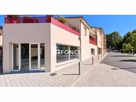local commercial à vendre
