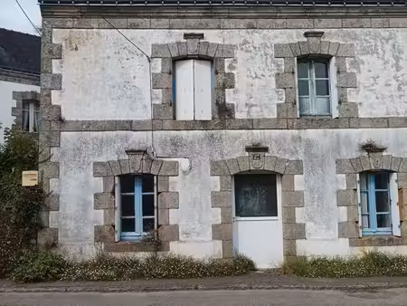 maison en pierre à rénover – 25 000