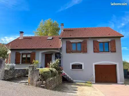 maison 6 pièces - villecey sur mad
