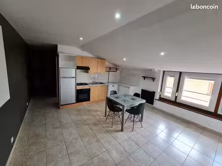 location f2 40m carré centre-ville
