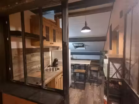loue très bel appartement plein centre