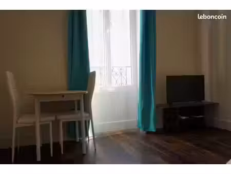 studio à saisir
