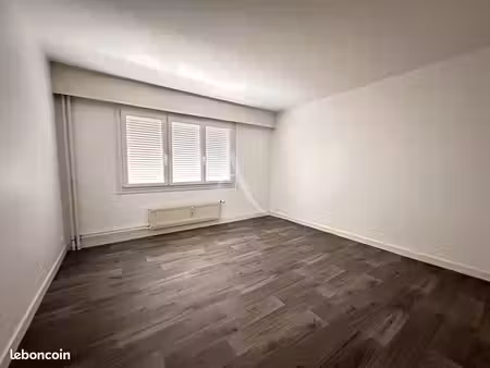appartement 3 pièces 74 m²
