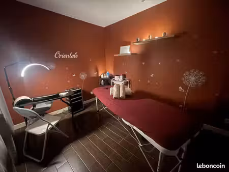 espace bien-être ou bureau en boutique partagée
