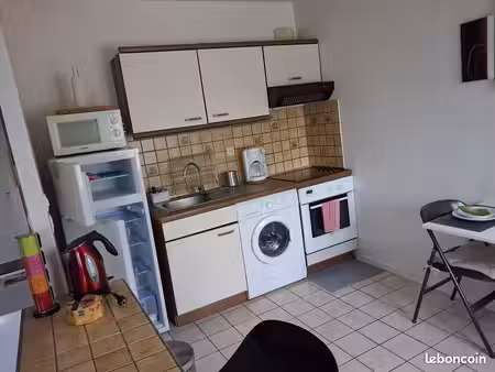 loue grand f1 de 34 m²