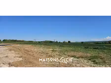 terrain constructible neuf à vendre
