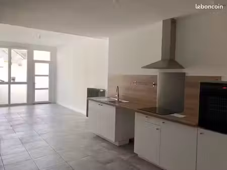appartement 110 m3 - centre de st macaire en mauges - sevremoine