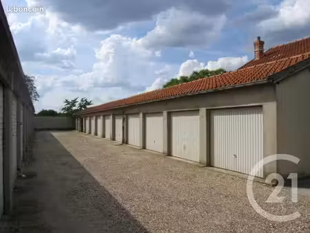 parking 15 m² corbeil essonnes