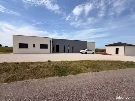 ? villa contemporaine 193 m² – 5 chambres – dpe a – vue panoramique