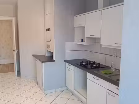 appartement type f4 quai savoureuse