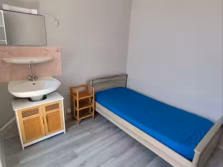 chambre meublée rdc