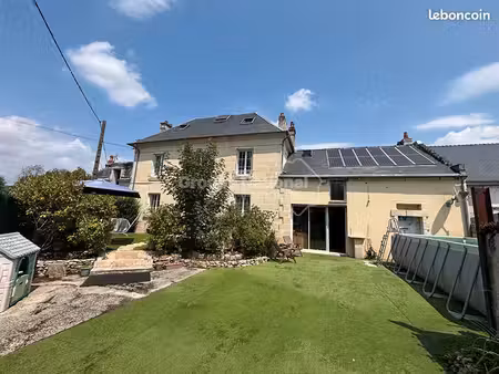 maison 10 pièces 229 m²