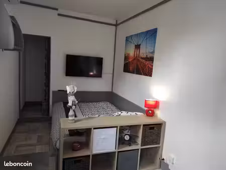 joli studio à 3 min de la gare