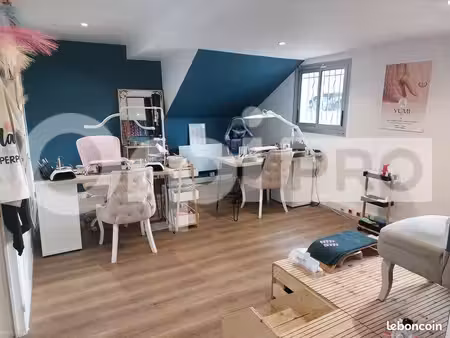 local commercial 69 m²