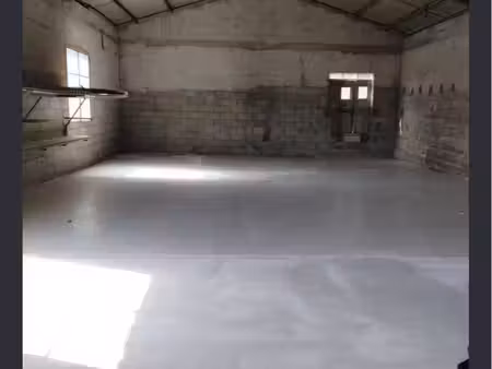 recherche local  hangar