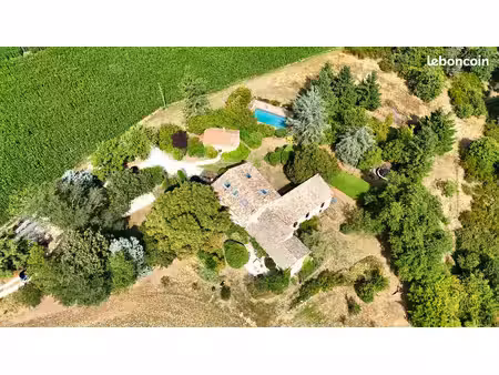 maison 10 pièces 280 m²