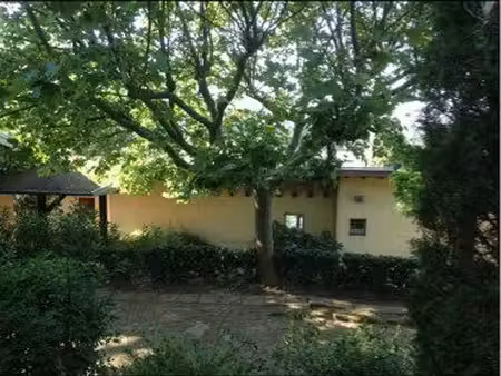 villa d’architecte dans le cœur du village
