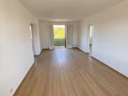 appartement t4 – 5 pièces (rg 10)