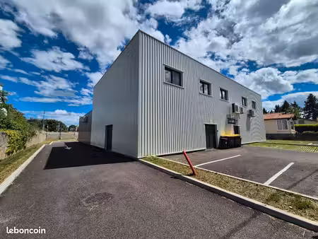 bureaux 245m² -