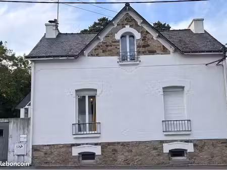 maison de ville 112 m² – centre-ville d’auray (56) – jardin 453 m² – sans frais d’agence