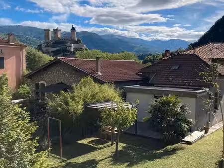 location meublee a l'annee maison de ville foix