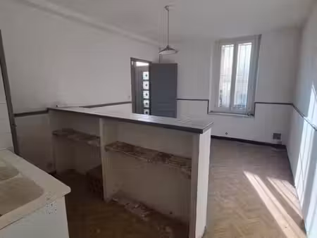 appartement t3 de 56 m² en rez-de-chaussée  centre carcassonne  60 000