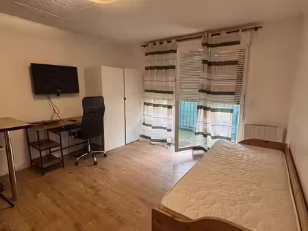 studio 17m² à chevilly-larue - 200m du metro 14 l’hay les roses