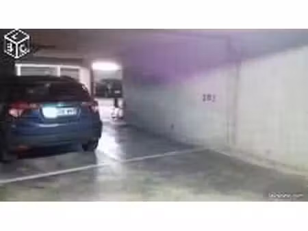 place de parking en sous sol résidence sécurisée à ivry sur seine