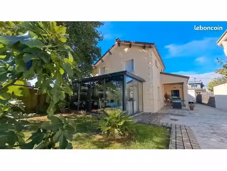 propriété 7 pièces 143 m²