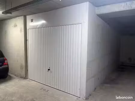 box loué / 9% net de rentabilité