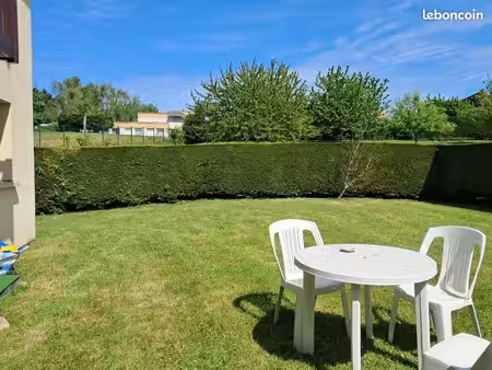 rare 3 pièces avec jardin privatif / résidence avec piscine