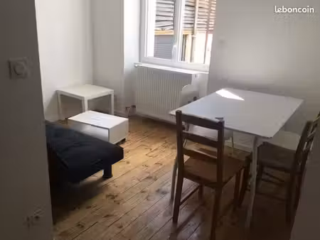 t2 meublé de 30m2 étudiant a 200m de l’iut