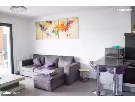 t2 meublé récent – terrasse avec vue panoramique – 2 parkings