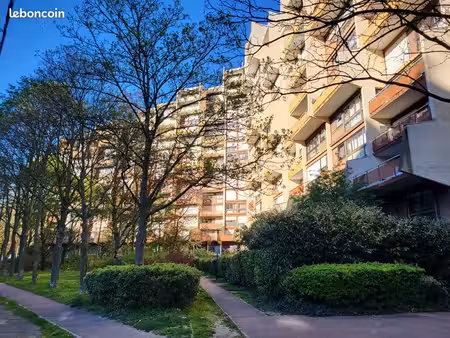 sevran – appartement 5 pièces – 96 m² loi carrez – balcon – parking