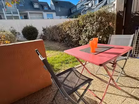 t2 meublé de 40m2 avec jardin et garage fermé