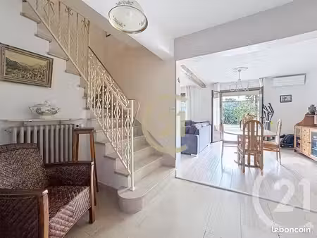 maison 7 pièces 127 m²