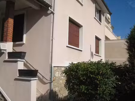 maison traditionnelle avec jardin - orsay mondétour