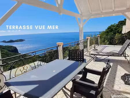 hauts de malendure (bouillante)- appartement meublé 127 m² -2 chambres -vue îlets pigeon